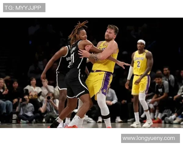 湖人对阵篮网直播即将开启球迷们准备好迎接精彩对决了吗