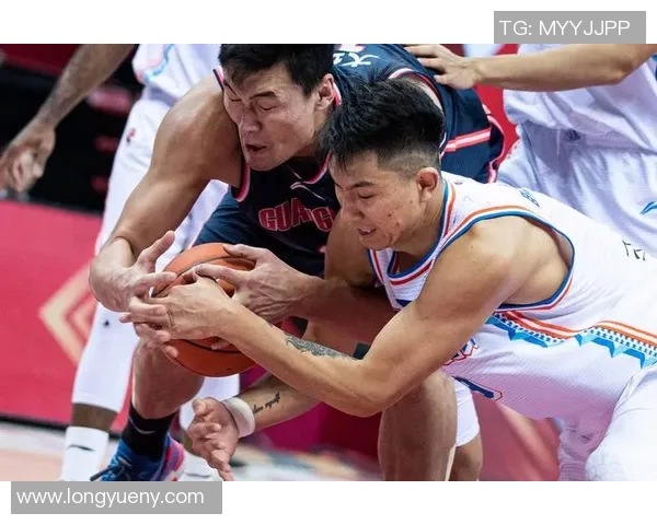 苏伟的成长之路：从普通学生到行业领军人物的奋斗历程与启示